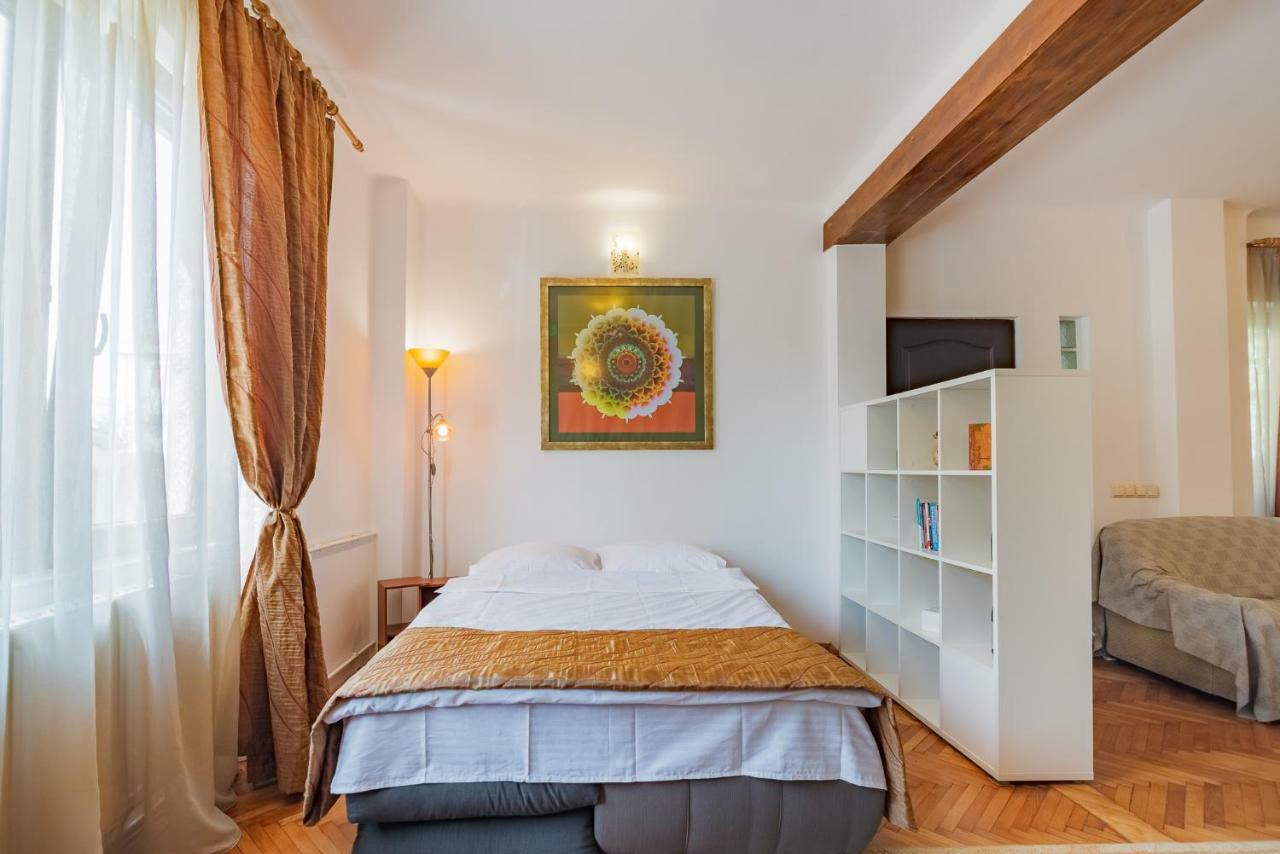 Bed&Wine In The Center Of Oradea 아파트 외부 사진