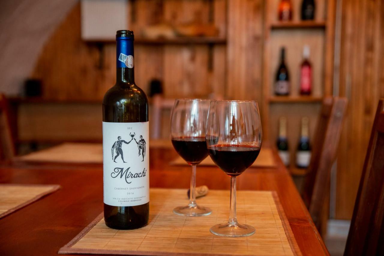 Bed&Wine In The Center Of Oradea 아파트 외부 사진